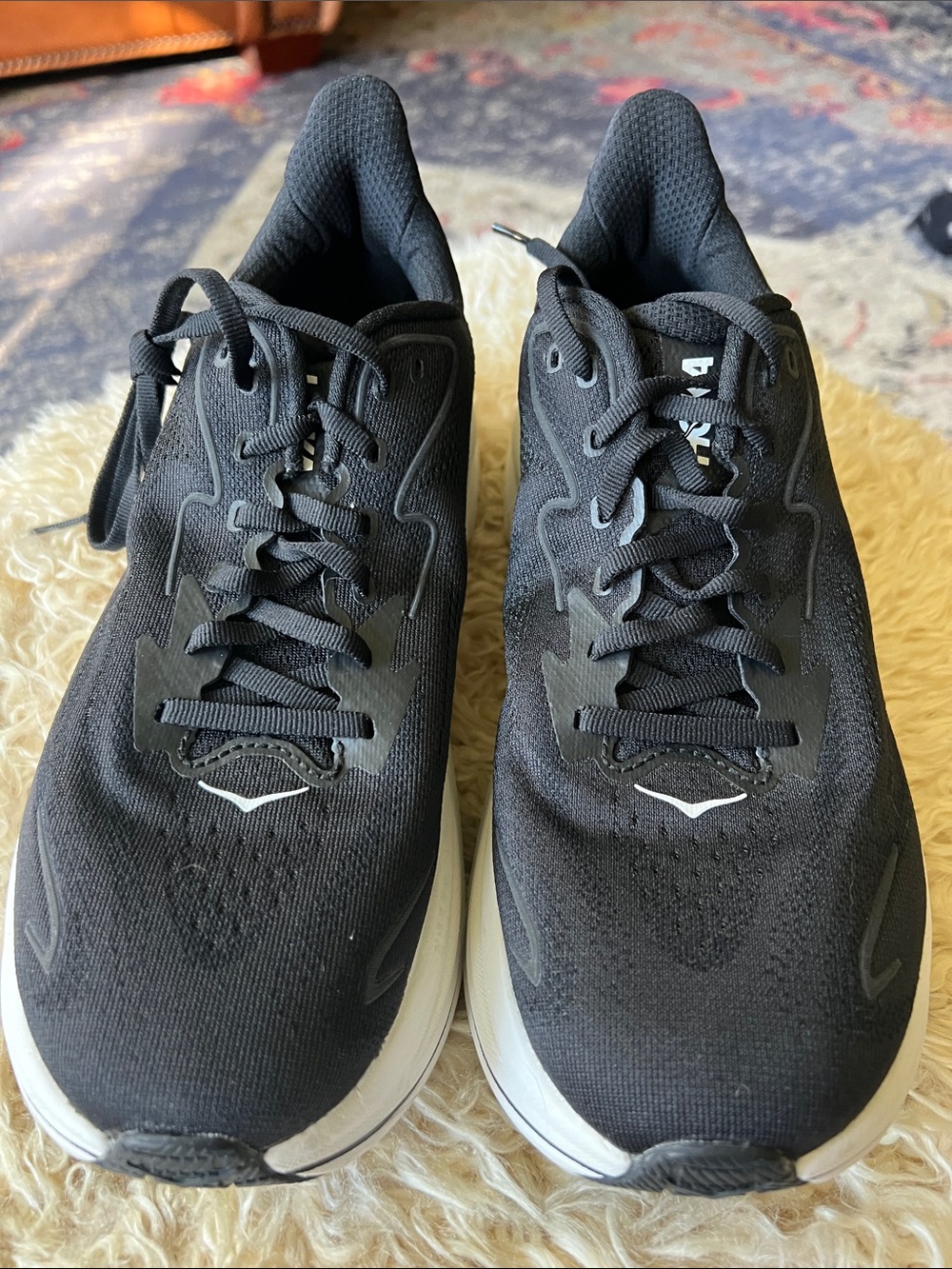 Hoka Clifton 10